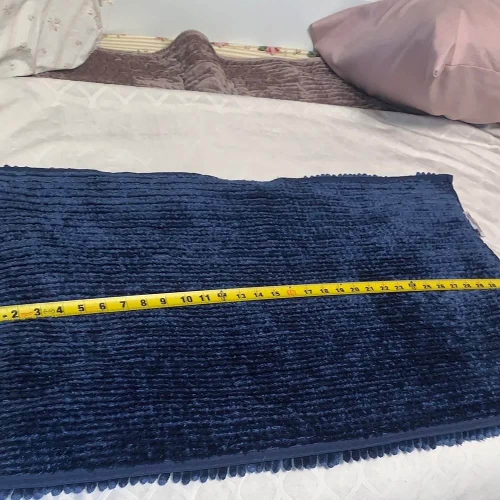 NWOT Plush Thick Laura Ashley Cobalt Blue Chenille Bath Rug 32x20 inches